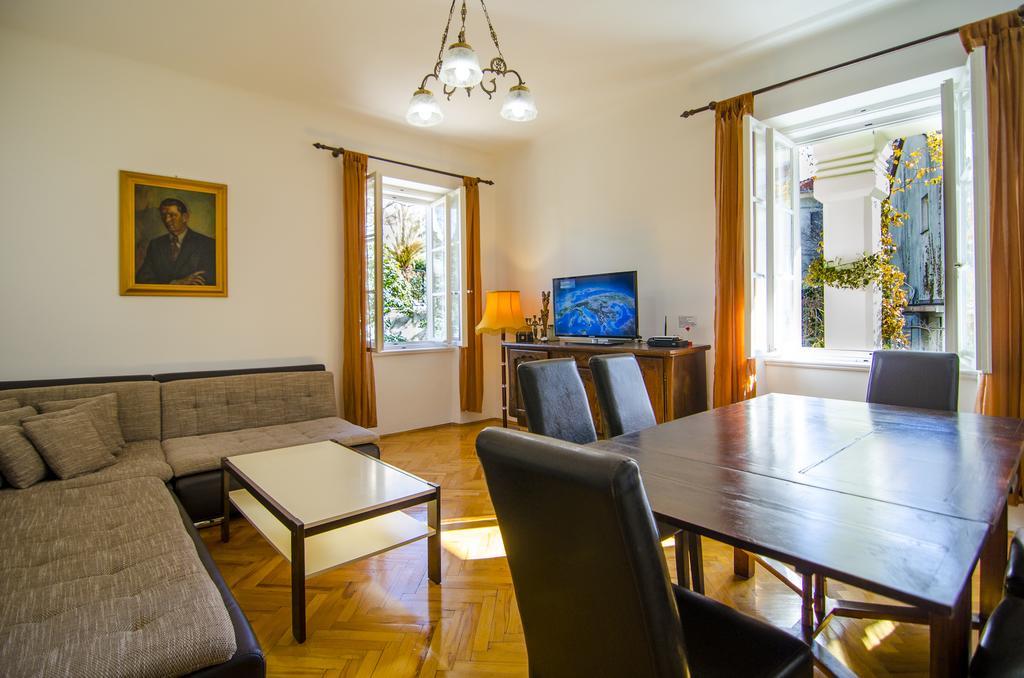 Martinis Apartment Split